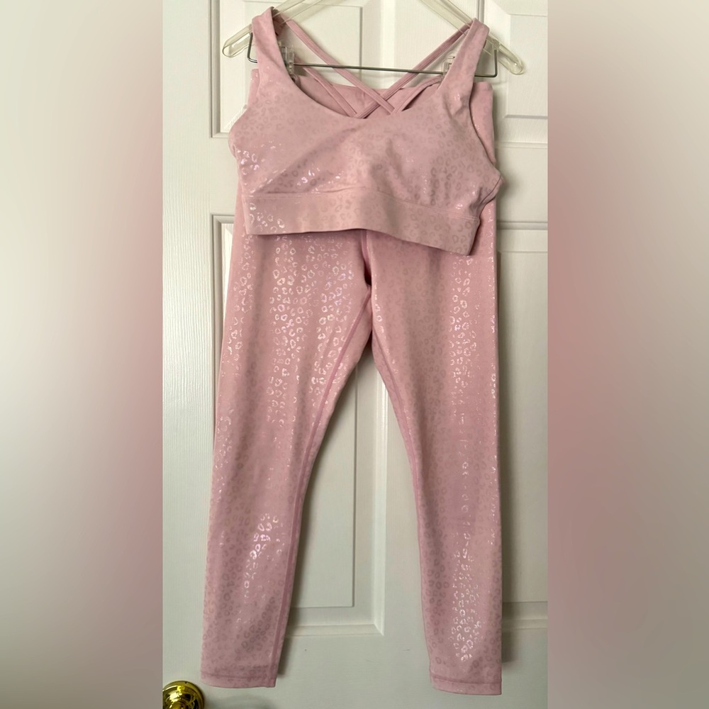 Zyia Leggings & Bra Set